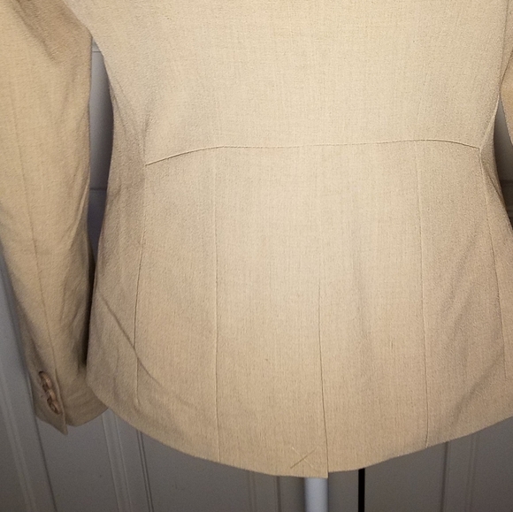 New York & Company Tan Tailored Jacket - SZ 6 - Picture 3 of 5